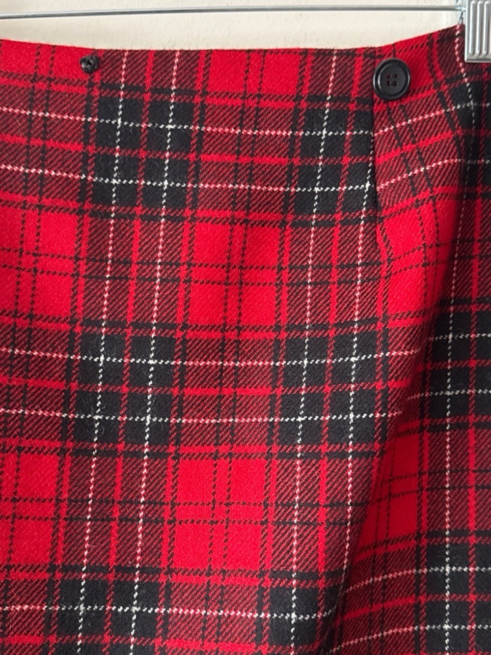 Rafaella Vintage 90s Red Tartan Plaid Worsted Wool Fringe Hem Wrap Skirt Size 16 - Picture 8 of 16